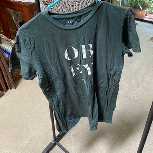 OBEY T SHIRT